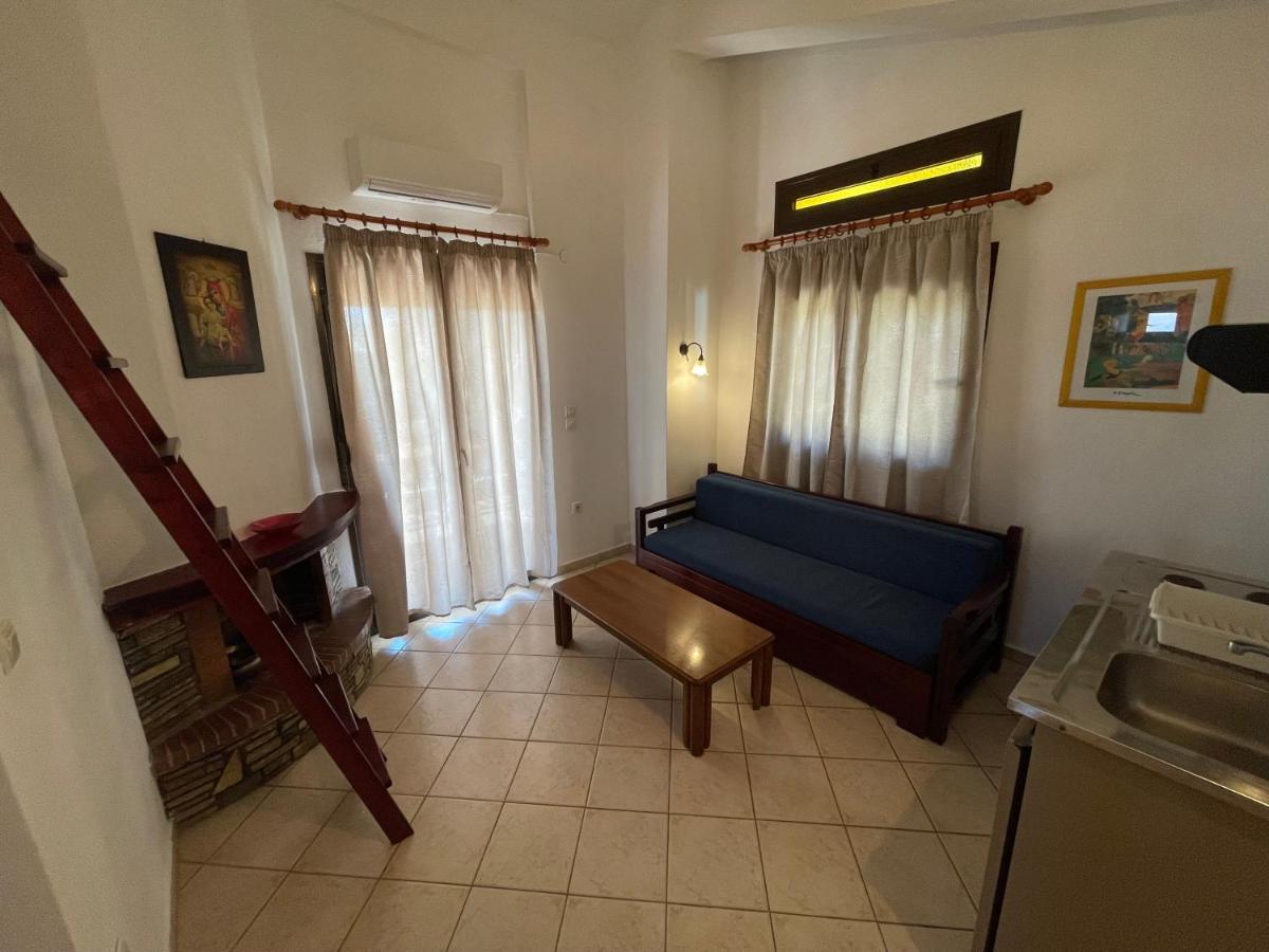 Galazia Akti Seaside Apartments Nikiti  Exterior foto