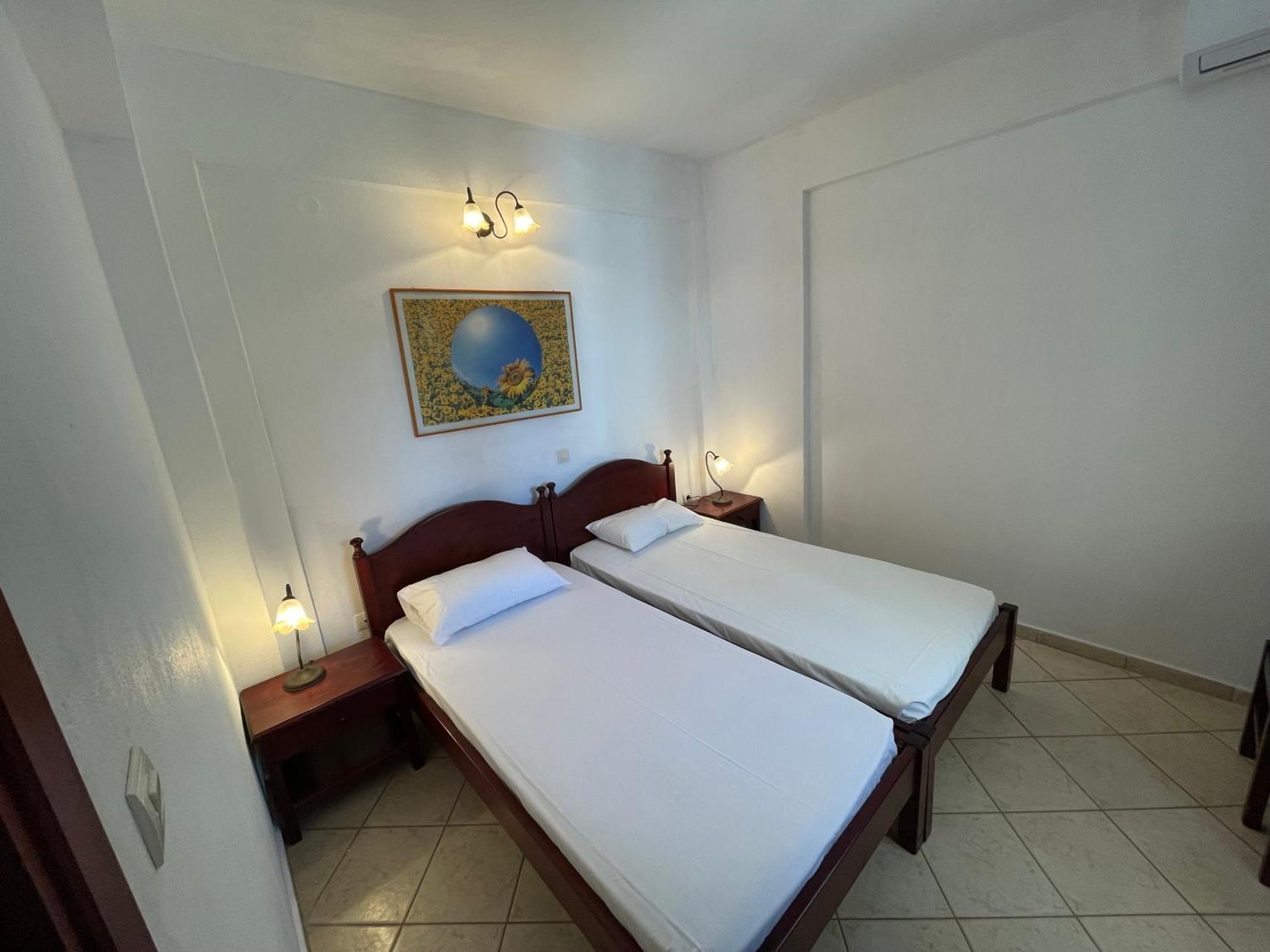 Galazia Akti Seaside Apartments Nikiti  Zimmer foto